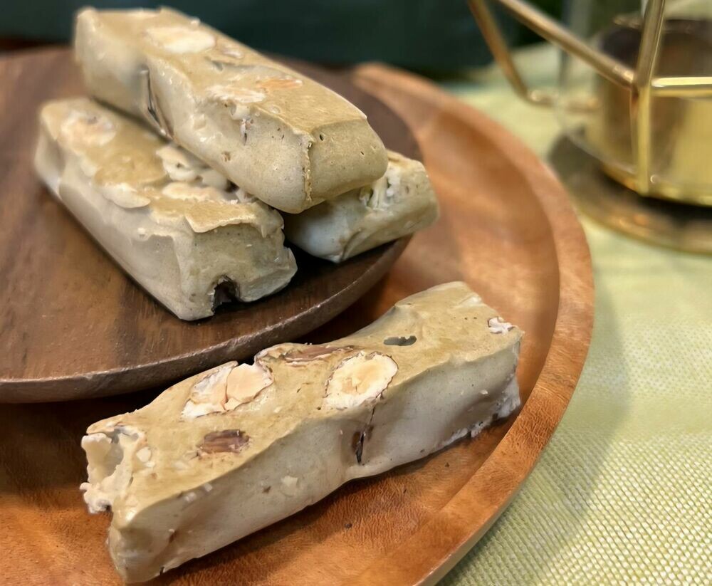 高山紅水烏龍茶牛軋糖 (禮盒包裝 )